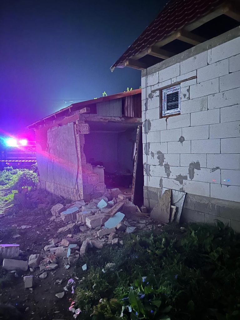Femeie de 94 de ani, rănită grav după o explozie