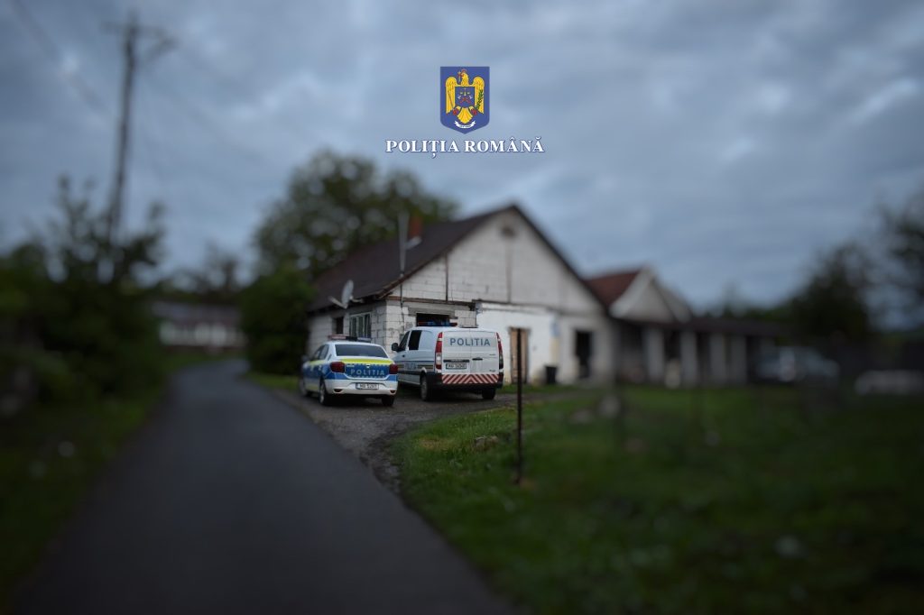 12 persoane reținute după percheziții pentru furt de pește din lacul Zău de Câmpie