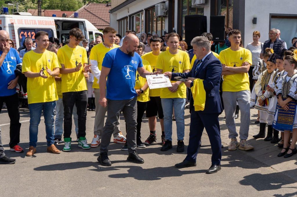 Tradiția jocului de Țuru s-a păstrat și în acest an la Mediaș Tradiția jocului de Țuru s-a păstrat și în acest an la Mediaș