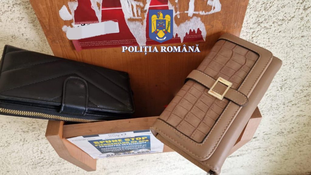 Bărbat reținut de polițiștii brașoveni după ce a furat portofele din piață