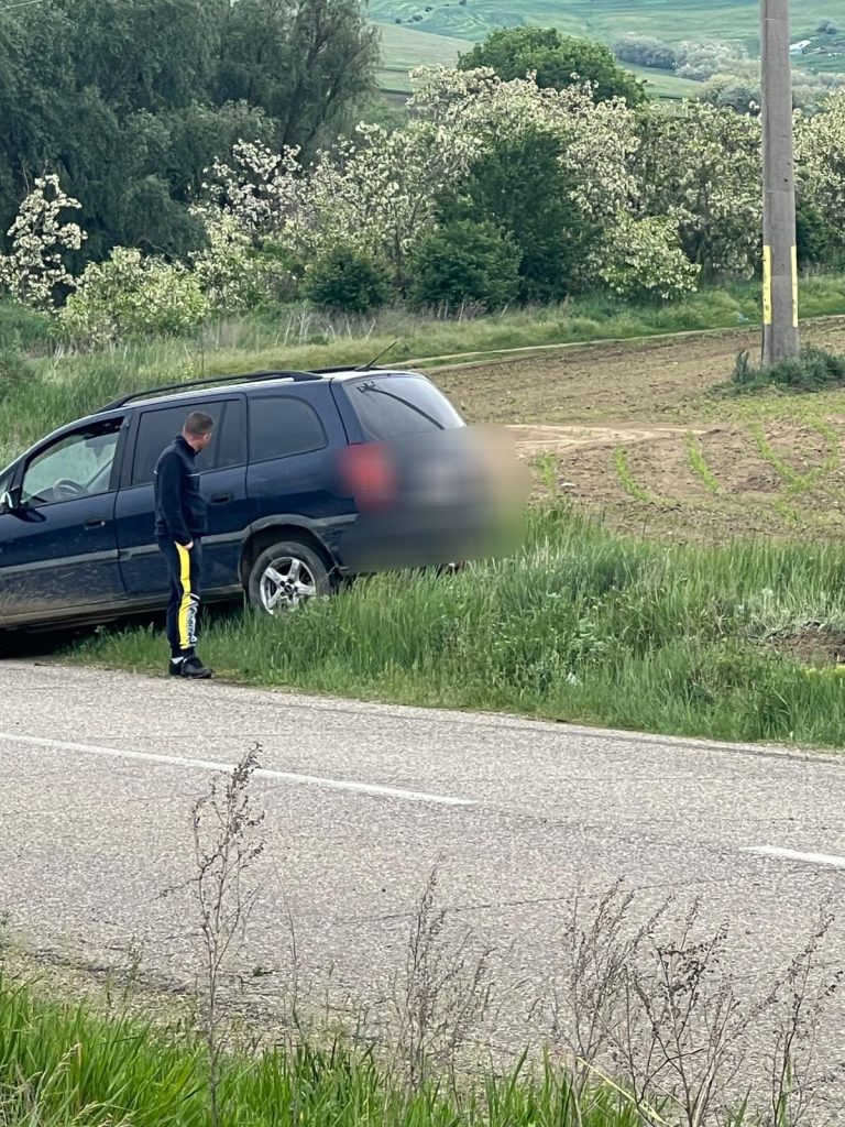 Accident rutier pe DJ 243: Pompierii Bârlad au salvat patru persoane