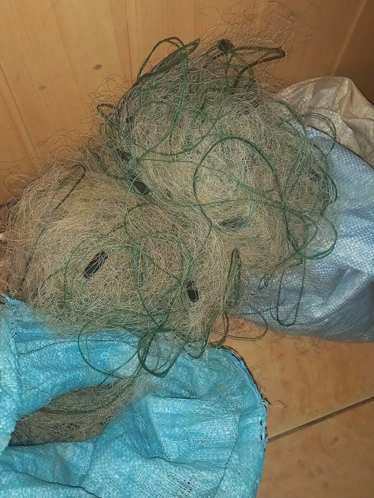 Jandarmii suceveni au depistat trei braconieri pe lacul Dragomirna