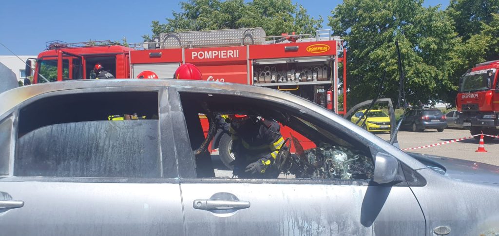 Incendiu mortal la un autoturism în Șcheia