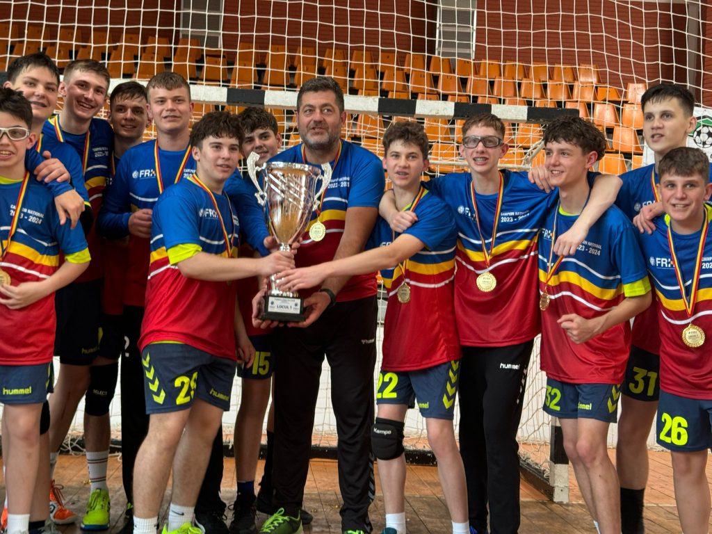 Echipa de Handbal a LPS Vaslui a cucerit titlul de Campioană Națională la Juniori III