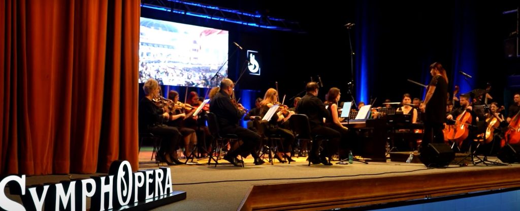 Opera la puterea a treia. Acorduri pentru educație