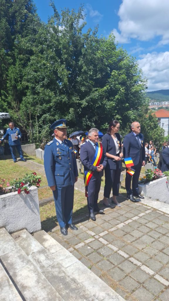 Ceremonialuri militare și religioase dedicate Zilei Eroilor