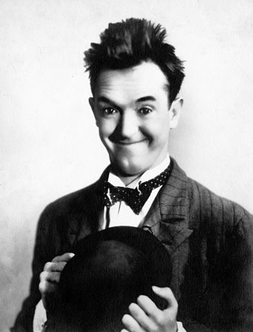 https://ro.wikipedia.org/wiki/Stan_Laurel