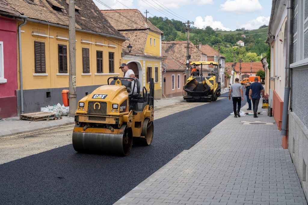 Lucrări de reabilitare a străzii Gheorghe Doja din municipiul Mediaș