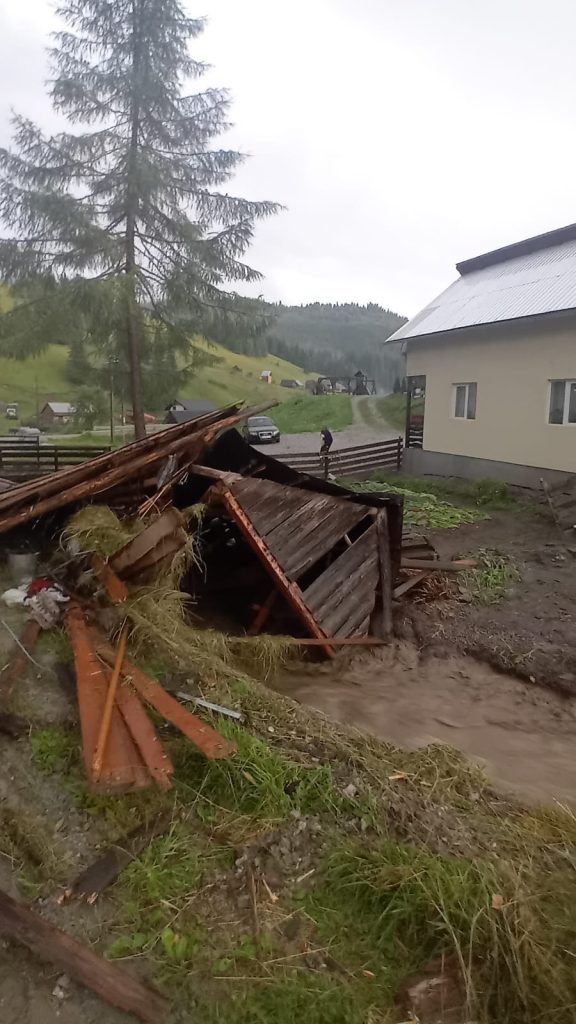 Au fost inundații severe în Cârlibaba