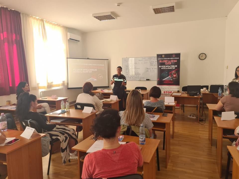 Campanie de informare privind siguranța online