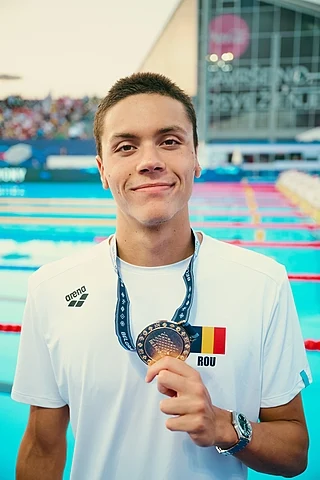 Mesajul lui David sau lecţia lui David, după aur şi bronz