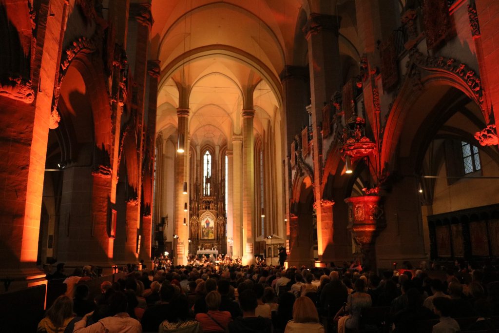 Filarmonica Brașov a încheiat luna august cu un concert memorabil și pregătește deschiderea stagiunii a 147-a
