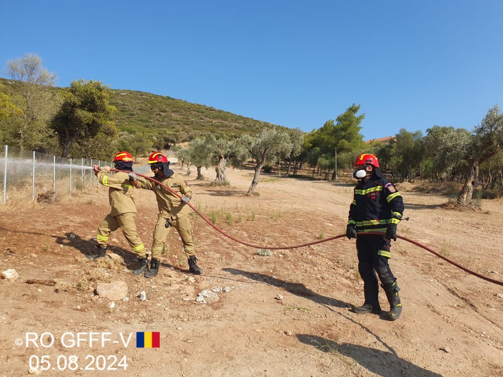 Activitățile modulului României specializat în stingerea incendiilor de pădure continuă în Republica Elenă