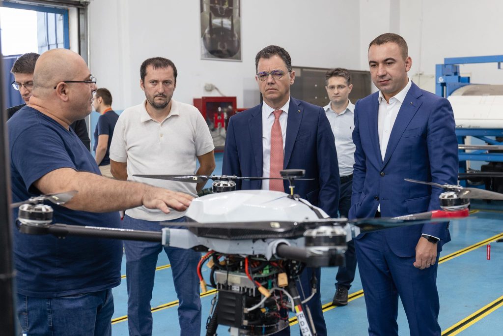 Dronă proiectată şi produsă integral în România este un proiect aproape finalizat