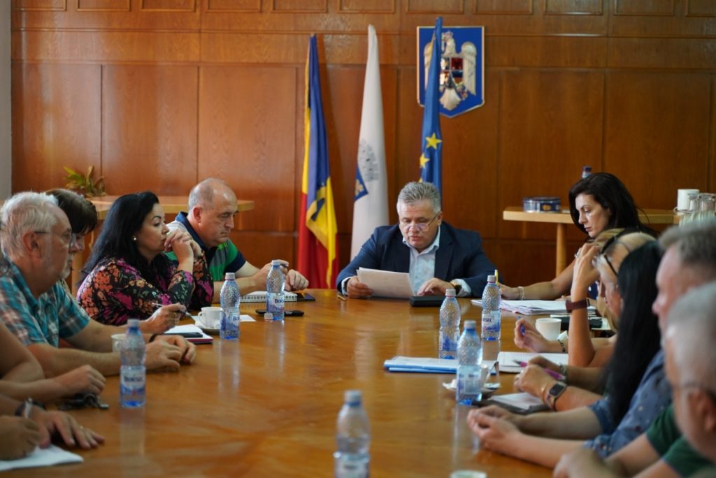 Întâlnire pe tema începerii anului școlar la Mediaș (foto)