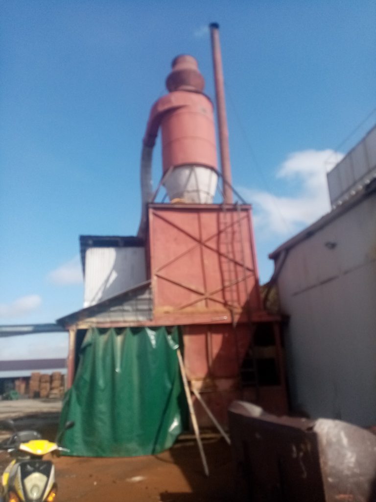  firmă din sectorul tăierii și prelucrării lemnului