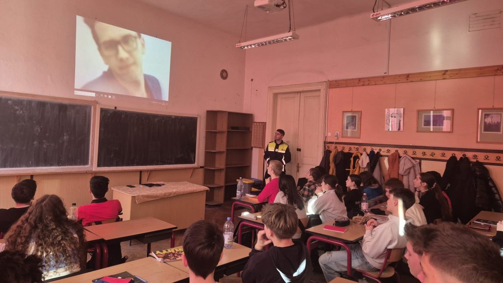 Polițiștii Biroului Siguranță Școlară Mureș