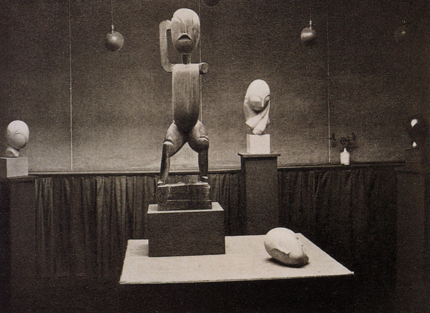 În 1914, Constantin Brâncuși a avut prima sa expoziție personală la New York