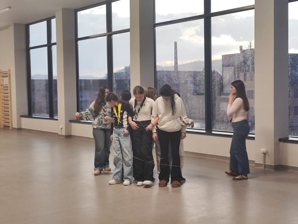 Pe 13 martie 2025, la Centrul Social Comunitar de Agrement și Sport din Mediaș
