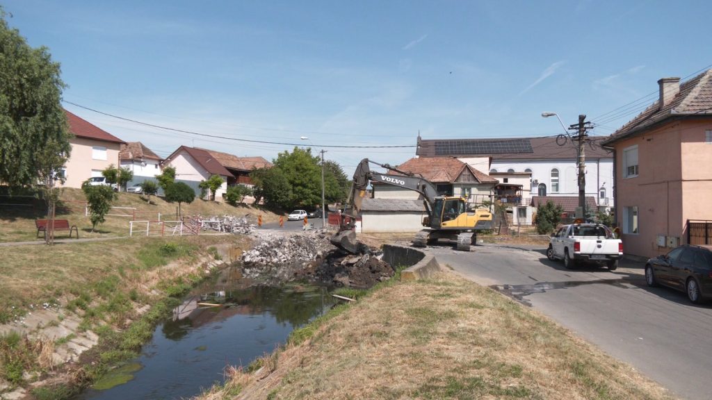 Primăria Mediaș a început lucrările de reabilitare pe strada Valea Adâncă 