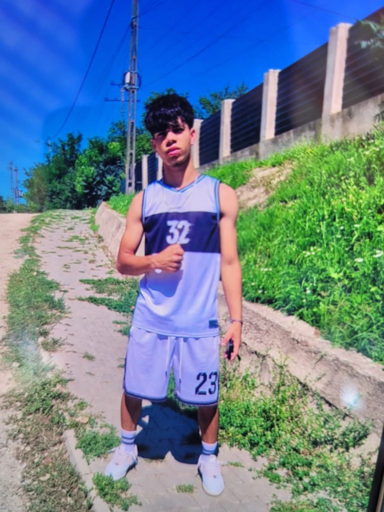 Polițiștii din Luduș caută un adolescent de 17 ani