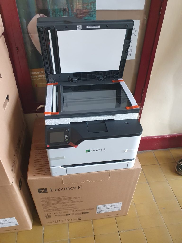 Dotarea cu mobilier, materiale didactice și echipamente digitale